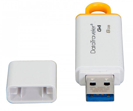 PCSHOP Informática Pen Drive 8GB Kingston USB 3.0 Datatraveler G4 Amarelo DTIG4/8GB 
